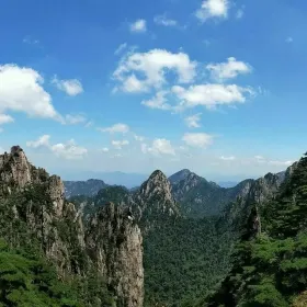 Shengquan Peak