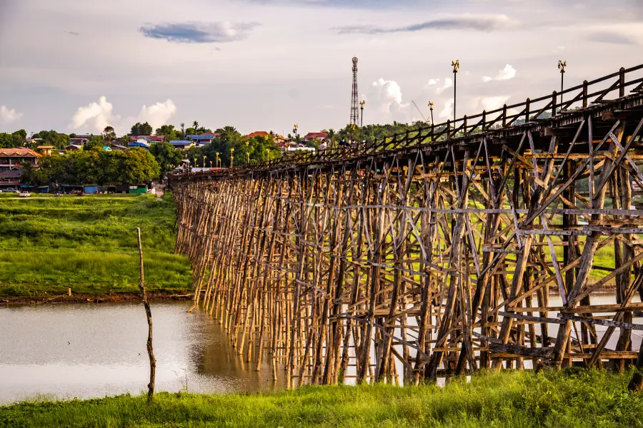 สะพานมอญ