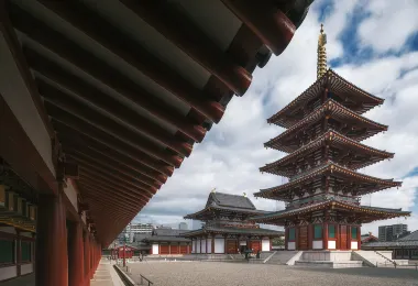 Shitennoji Temple Popular Attractions Photos