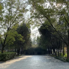 The Tomb of Di Renjie