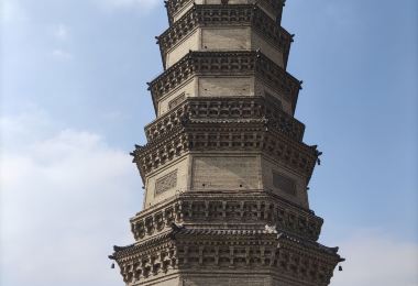 Longquan Tower 명소 인기 사진