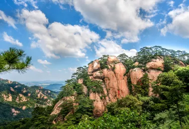Qianshan (Qian Mountains) National Park Popular Attractions Photos