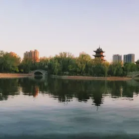 迎澤湖