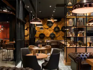 Dino’s Bistro Italiano  / Pearl Rotana Capital Centre / Abu Dhabi