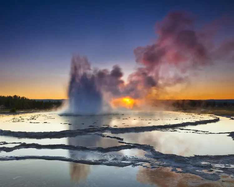 Yellowstone National Park Popular Travel Guides Photos