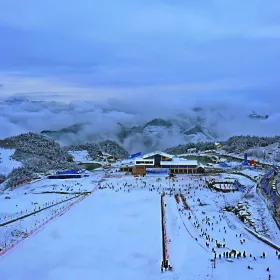 Bashan Luopanding Ski Field