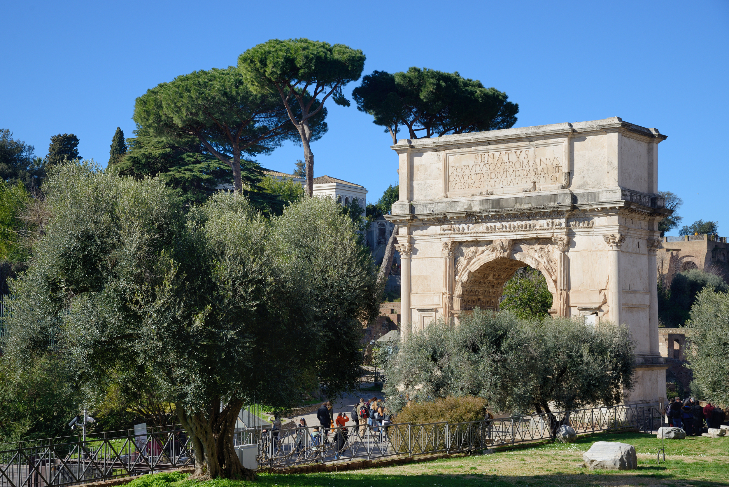 コンスタンティヌスの凱旋門の写真 ローマの観光スポットの写真 Tripメモリー
