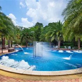 Lizhihong Hot Spring Manor