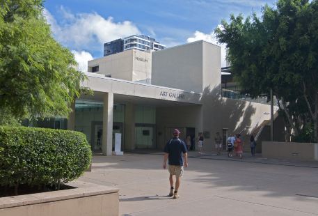 昆士蘭現代美術館