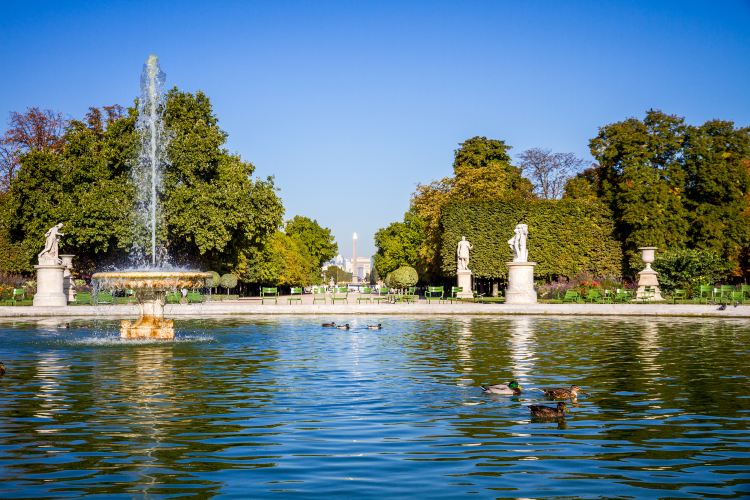 チュイルリー庭園の写真 パリの観光スポットの写真 Tripメモリー チュイルリー庭園の写真 パリの観光スポットの写真 Tripメモリー