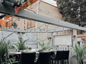 somewhere dine bar