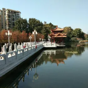 寶安南路街頭公園