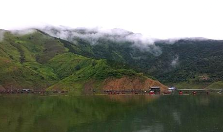中國萬峰湖垂釣泉園