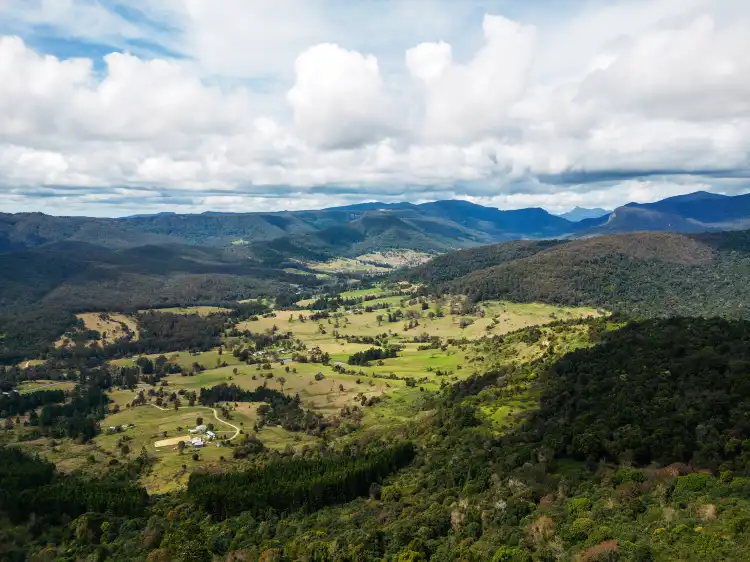 Hotels in Numinbah Valley