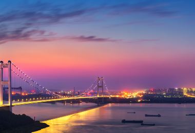 Jiangyin Yangtze River Bridge Popular Attractions Photos