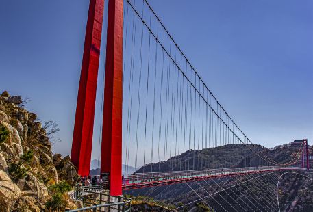 The World's First Pedestrian Glass Suspension Bridge