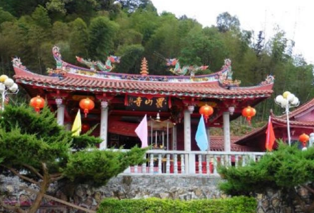 Luo Mountain Temple