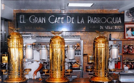 Gran Cafe De La Parroquia餐廳、地址、電話、相片、用戶真實評價，Avenida Valentin Gomez Farias #  34, Veracruz 91701, Mexico，維拉克魯斯餐廳推薦