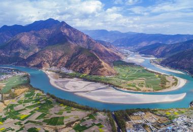 Tiger  Leaping  Gorge Popular Attractions Photos