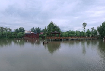 五溪湖 熱門景點照片