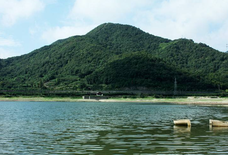Ruiyan Temple Reservoir