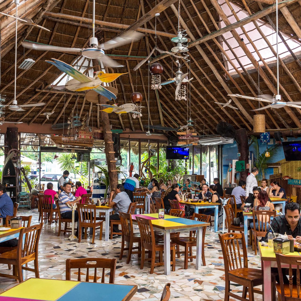 Ando Mareado restaurants, addresses, phone numbers, photos, real user  reviews, Avenue Yaxchilan | Smz. 17 Mz. 2 Lt. 11, Cancun , Mexico, Cancun  restaurant recommendations 