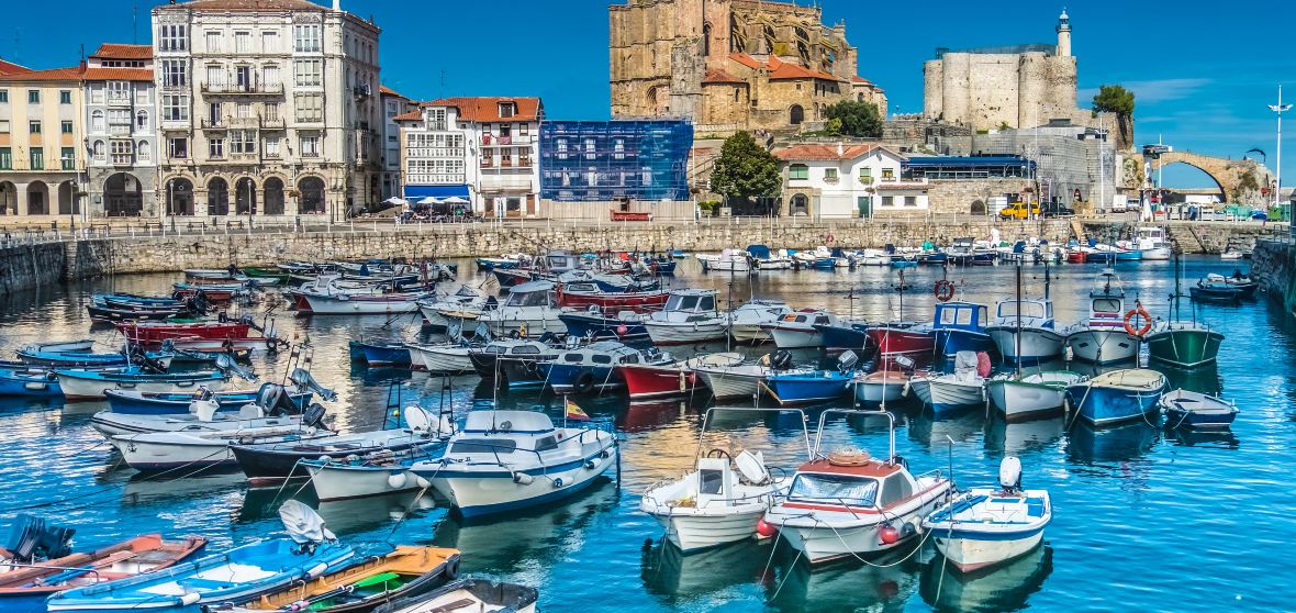 Monumento a Los Raqueros in Santander City Centre - Tours and