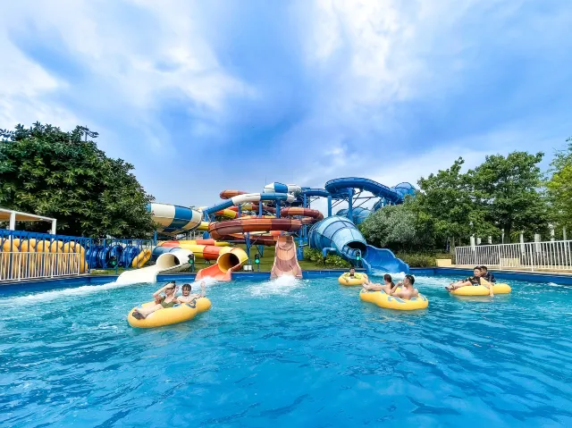 Hainan Ocean Paradise Resort