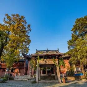 Bailong Temple