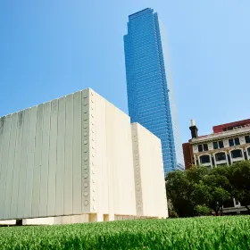 甘迺迪總統紀念碑