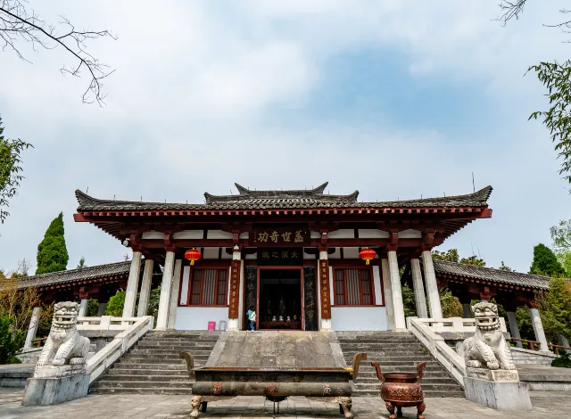 Zhangqian Memorial Hall1