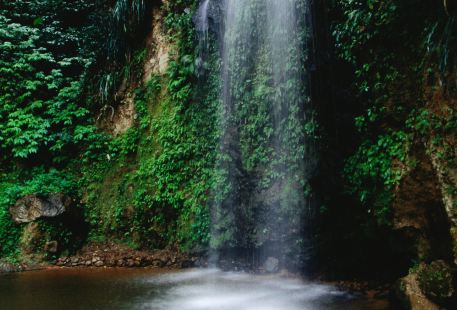 Juren Waterfall