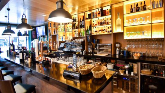 Urbano Gastro Lounge