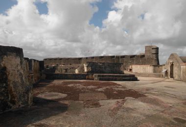 聖胡安堡壘-聖卡塔利納宮 熱門景點照片