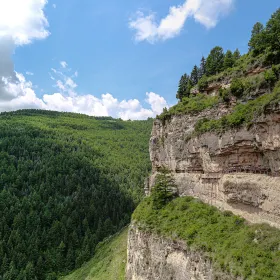 懸崖棧道