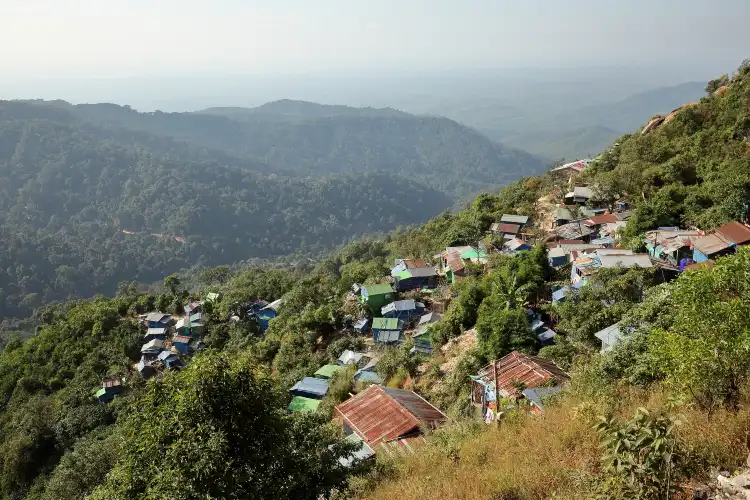 Hotels in Kin Pun Sakhan
