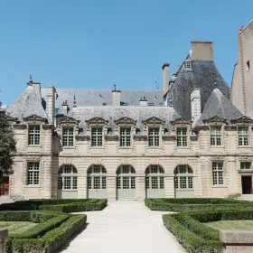 Jardin de l'Hotel de Sully