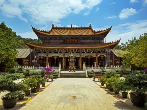 Bamboo Temple (Qiongzhu Si)