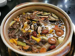 翠竹園野生菌火鍋店