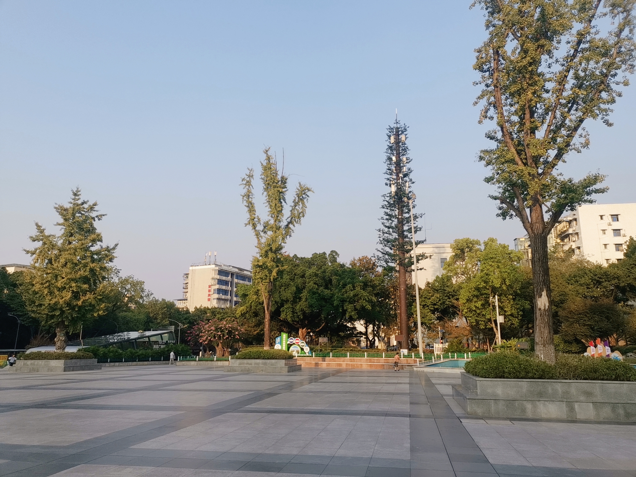 重慶渝北區金港國際步行街景點評價 重慶渝北區金港國際步行街門票 重慶渝北區金港國際步行街優惠 重慶渝北區金港國際步行街交通 地址 開放時間 重慶渝北區金港國際步行街附近景點 酒店及美食 Trip Com