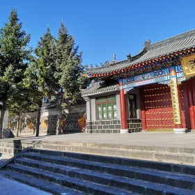 Yaoquanshan Zhongling Temple