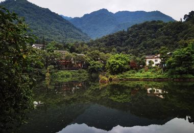 Qingyin Pinghu Lake Popular Attractions Photos
