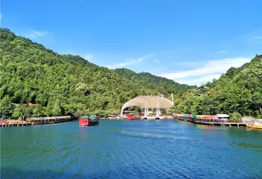 Shiyan Lake Popular Attractions Photos