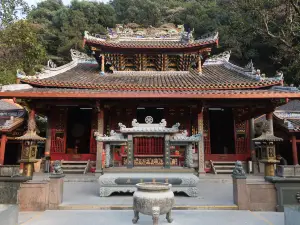 Yinna Mountain (Lingguang Temple)