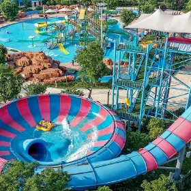 Shenhai Senlin Huanledao Water Amusement Park