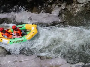General Mountain Pass Rafting Expedition