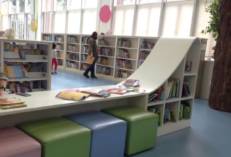 Shaonian Children Library (huadongfenguan)