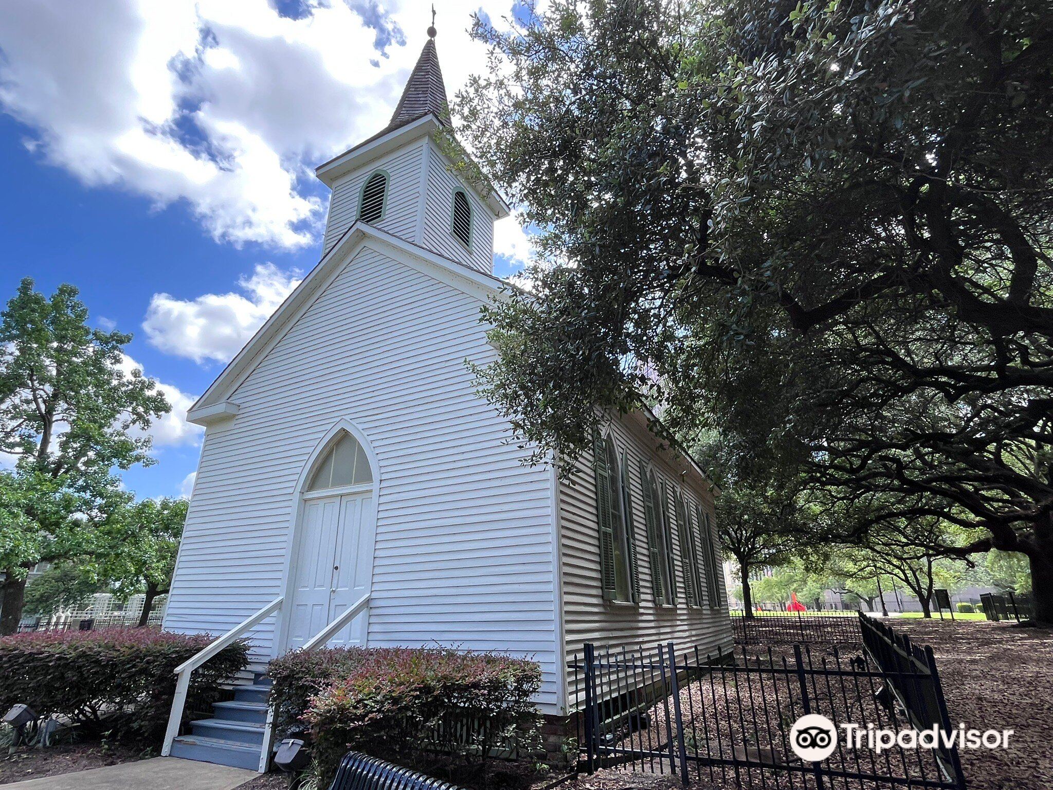 Sam Houston Park — The Heritage Society