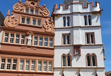 Rotes Haus รูปภาพAttractionsยอดนิยม