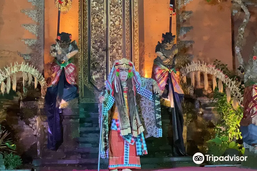 10월의 Dance Performance At Ubud Palace에 대한 최신 여행 일정 (2023년에 업데이트됨), Dance Performance At Ubud Palace 리뷰... 